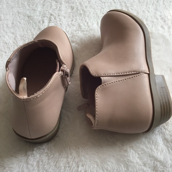 Old Navy toddler girl pink leather booties - Picture 2 of 4